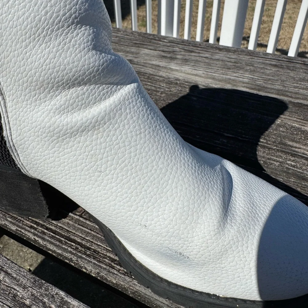 MIA leather Colten Chelsea‎ boots stone Size 10